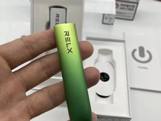 电子烟测评-悦刻电子烟和魔笛哪个好？
